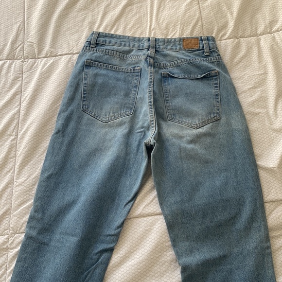 Mom jean. Good condition - Picture 4 of 5